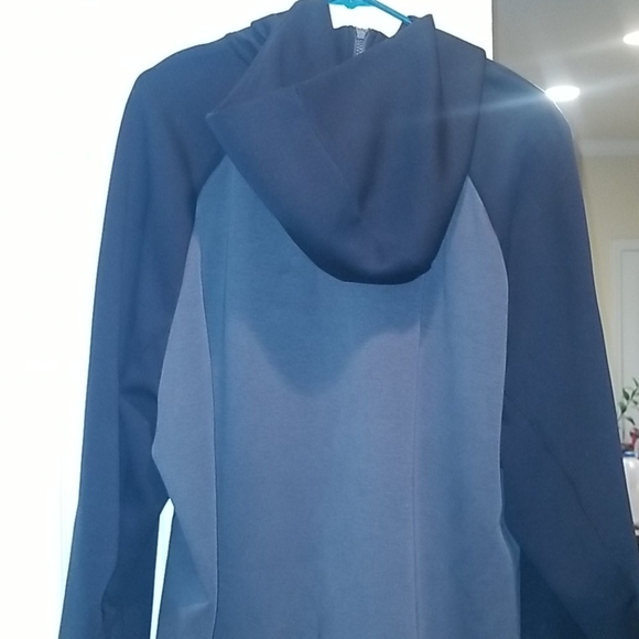 Nike tech fleece hoodie - Picture 3 of 3